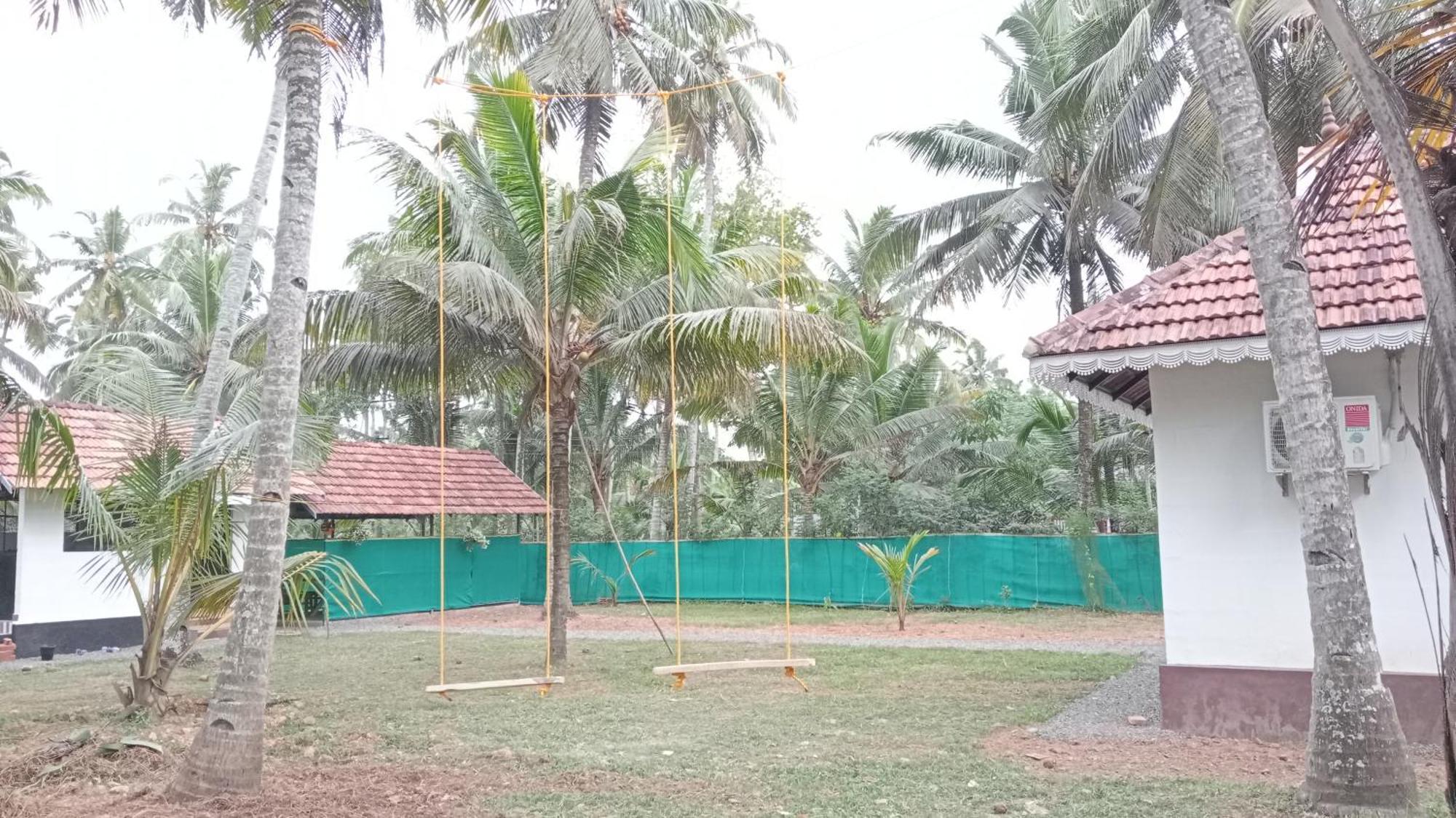 Prakruthi Residency Munroeisland Lejlighed Mundrothuruth Eksteriør billede